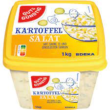 Bramborový salát se smetanou, vejcem a okurkou 1 kg
