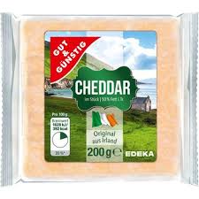 Cheddar, 50% tuku 200g bloček