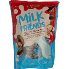Choceur Milk Friends mléčná čokoláda s lískooříškovou náplní 200g