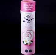 Lenor Parfém na prádlo Light s vůní jasmínového květu 155 g recyklovatelný kartonový obal