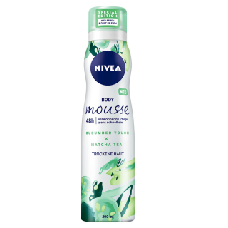 Nivea Body Mousse Crispy Cucumber & Matcha Tea osvěžující tělová pěna pro suchou pokožku 200 ml